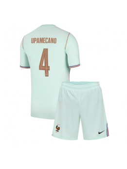 Otroški Nogometna dresi replika Francija Dayot Upamecano #4 Gostujoči SP 2026 Kratek rokav (+ hlače)